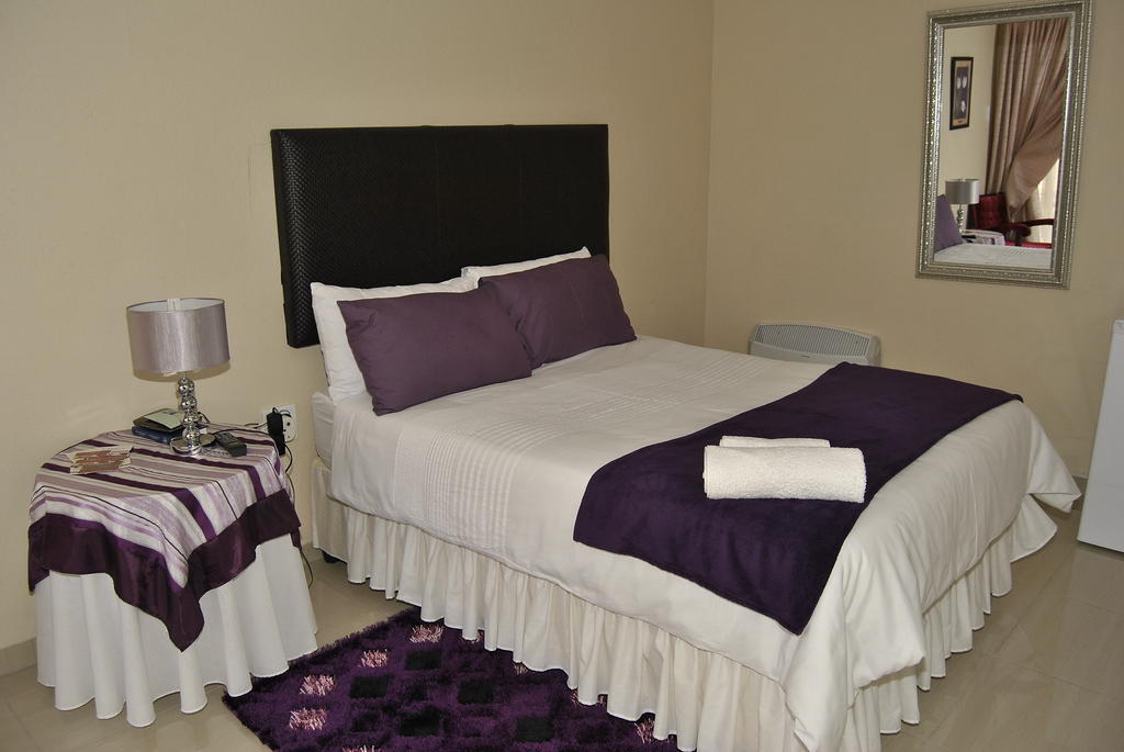 Ethen Guesthouse Polokwane Exterior photo